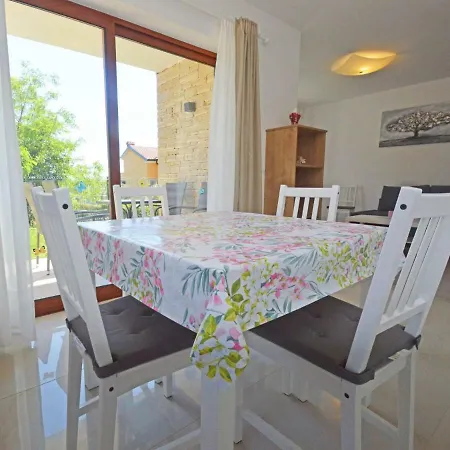Elia-1 Apartment Savudrija